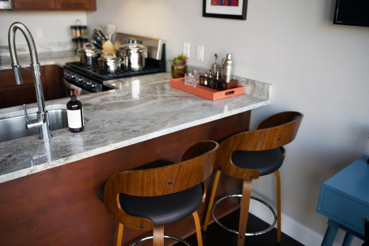 Hostwise Stays - The Washington At Chatham - Free Parking, Private Gym, Skyline Views! Pittsburgh Eksteriør bilde